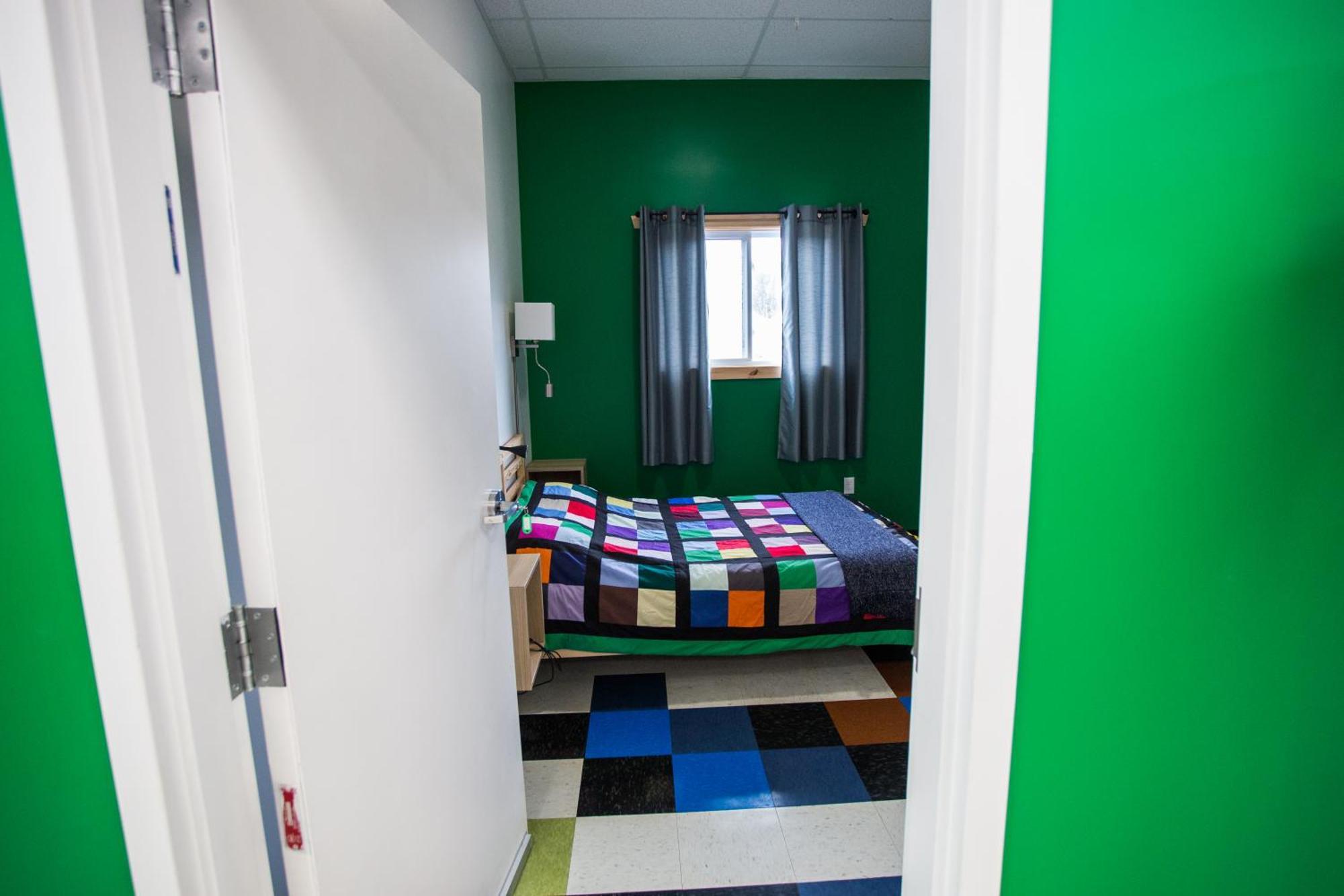 Out East Hostels - Роки-Харбор Экстерьер фото